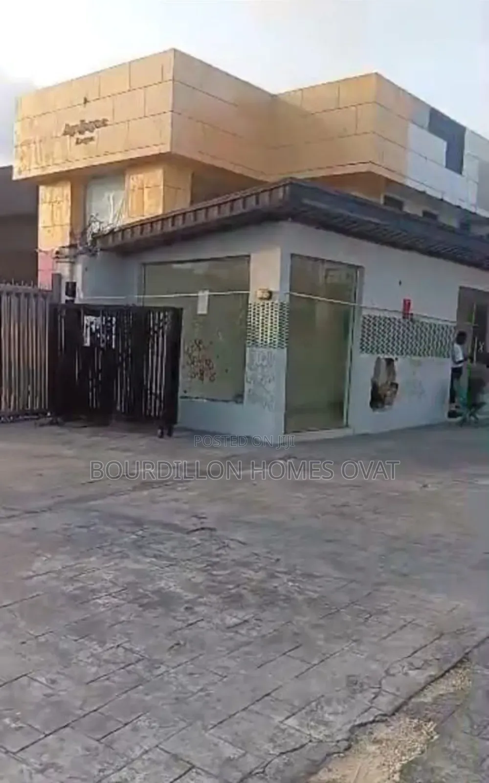 517.870sqm Mix Used Land in Lekki Phase 1