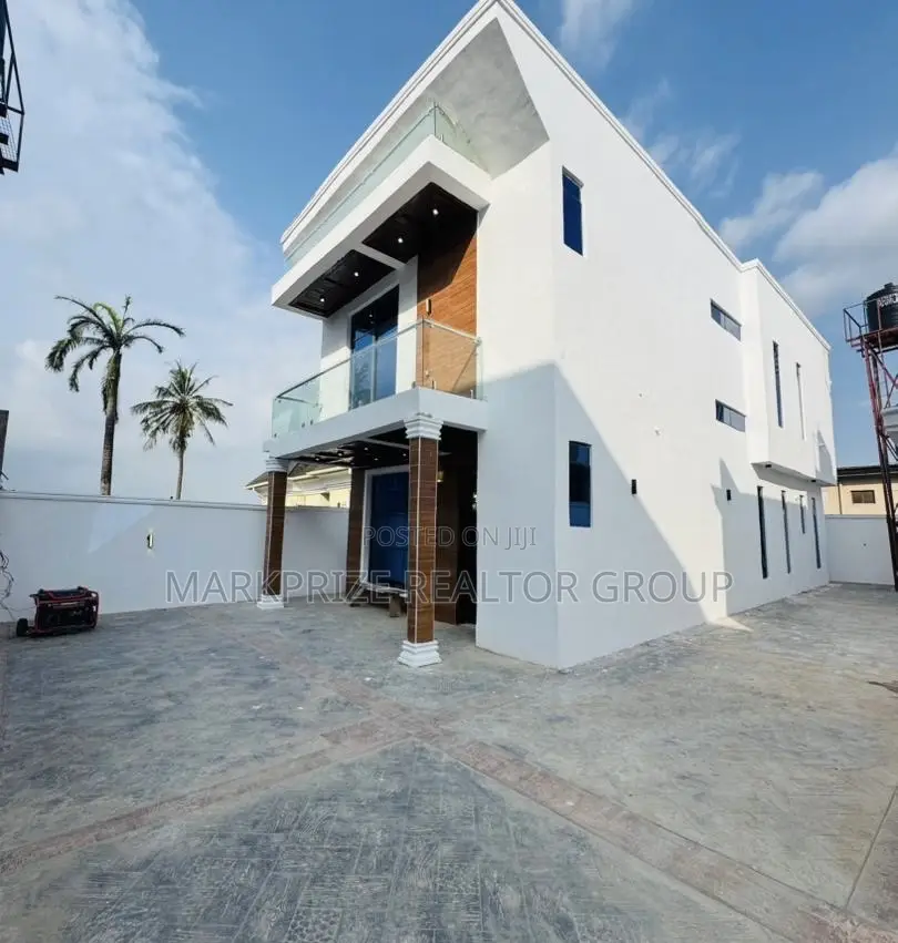 4bdrm Duplex in College Road Fagba for sale in Fagba