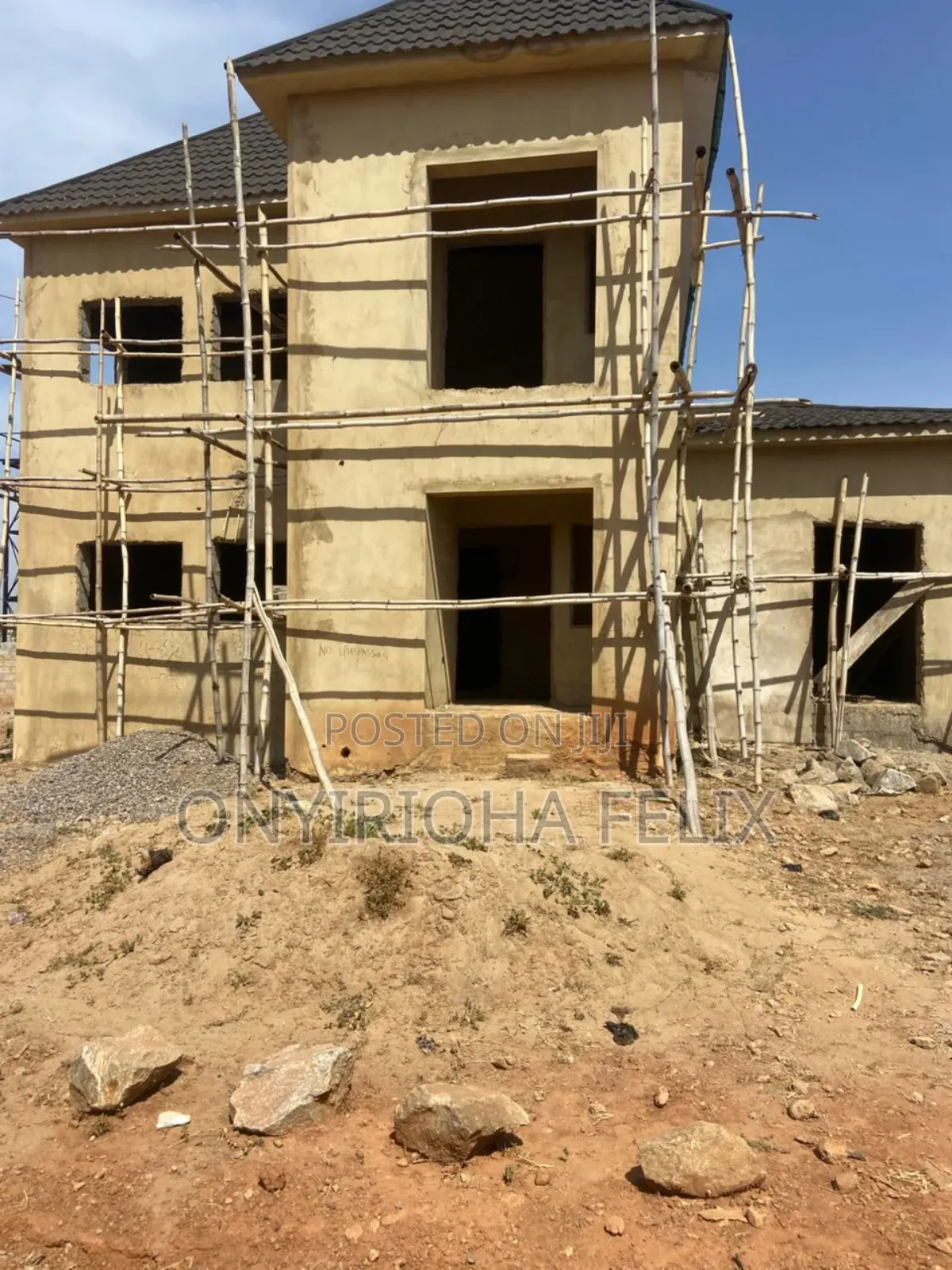 4bdrm Duplex in Apo By Chrisland for sale in Apo District