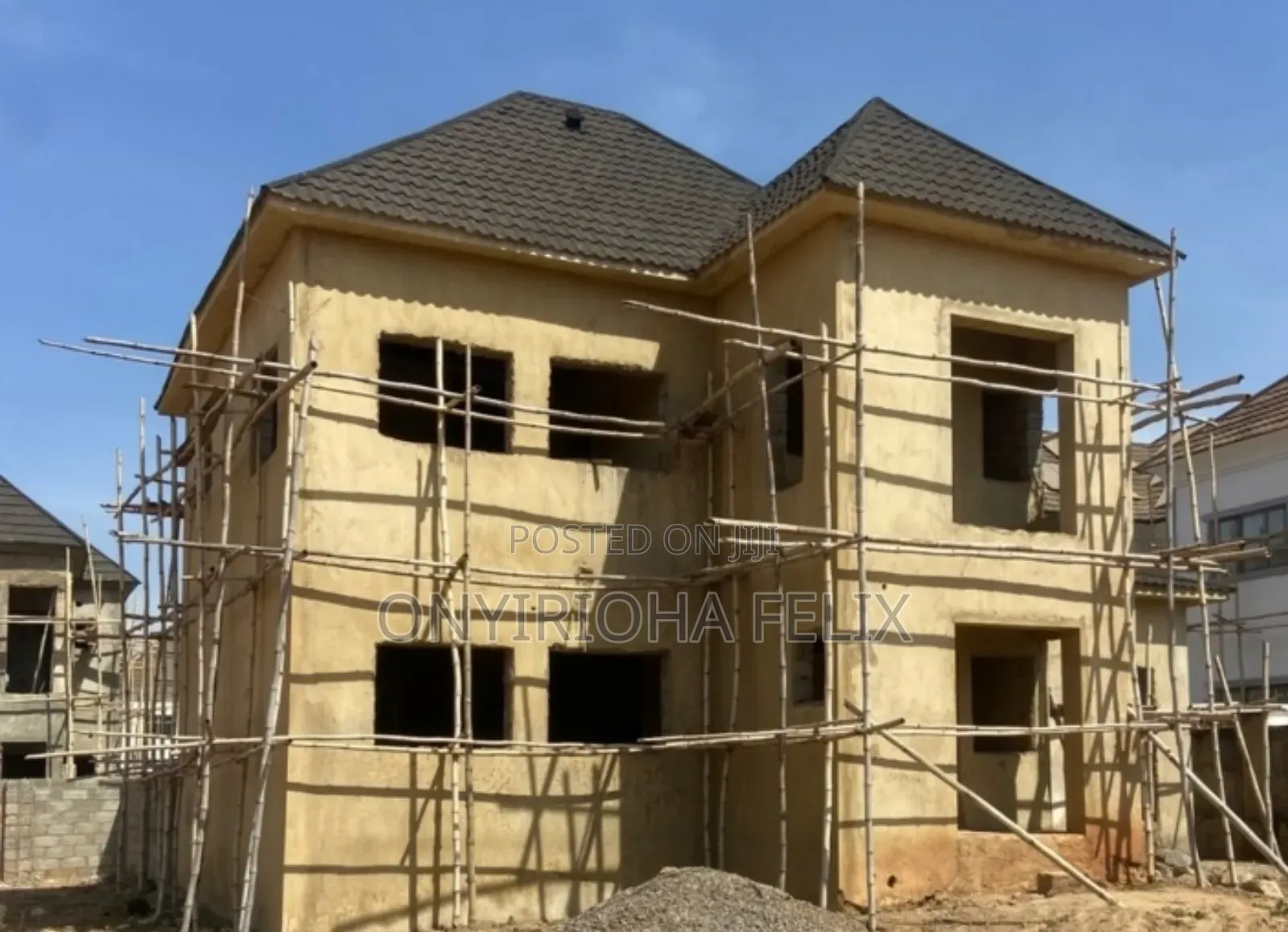 4bdrm Duplex in Apo By Chrisland for sale in Apo District