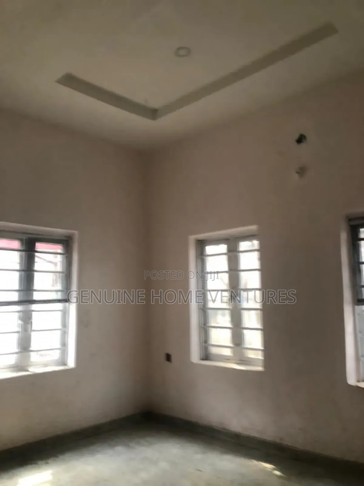 3bdrm Bungalow in Thomas Estate for sale in Thomas Estate