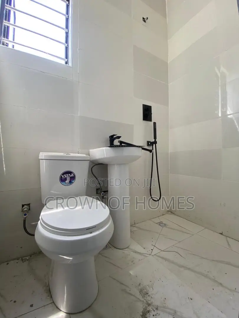 3bdrm Duplex in Abraham Adesanya Estate for sale in Abraham Adesanya Estate