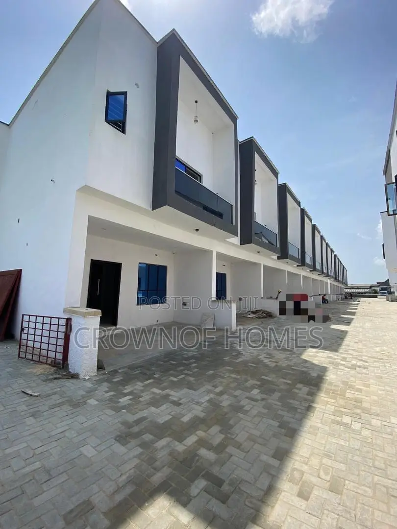 3bdrm Duplex in Abraham Adesanya Estate for sale in Abraham Adesanya Estate