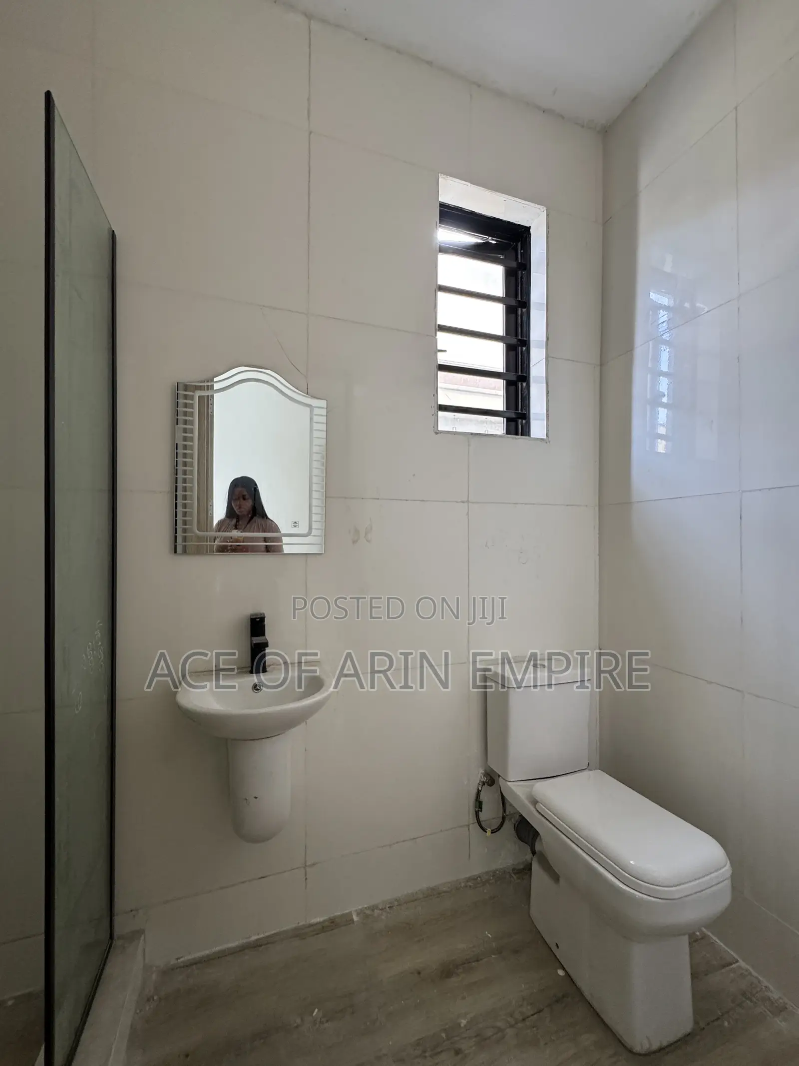 4bdrm Duplex in Ogombo for sale in Ogombo