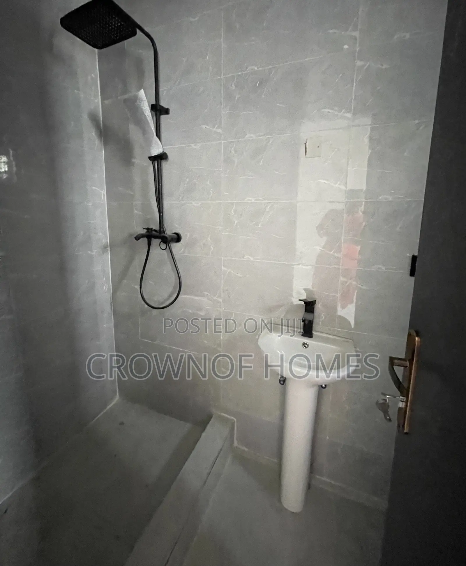 3bdrm Bungalow in Abraham Adesanya Estate for sale in Abraham Adesanya Estate