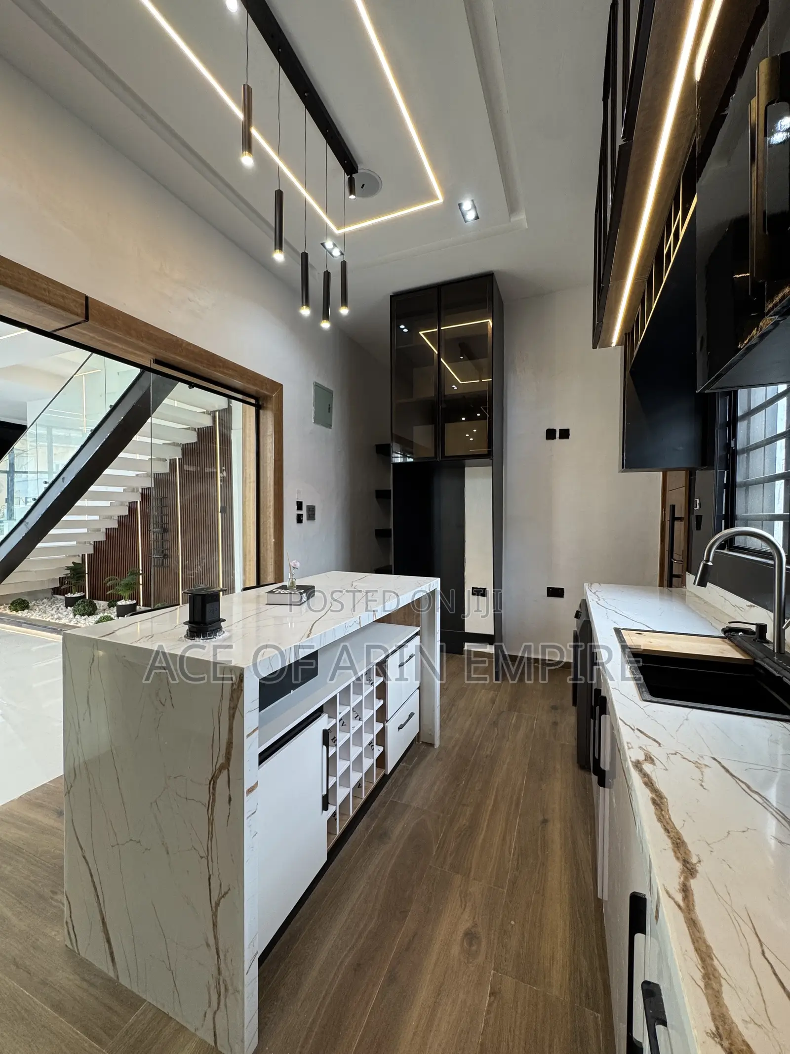 5bdrm Duplex in Lekki Peninsula, Sangotedo for sale in Sangotedo