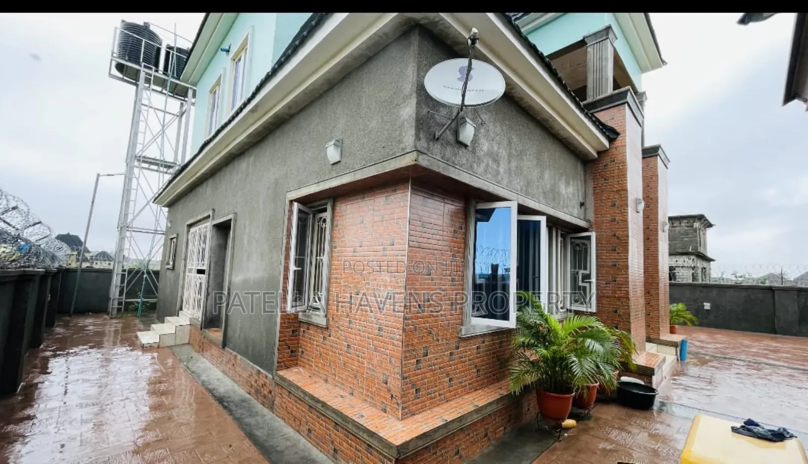 4bdrm Duplex in Lugbe District for sale in Lugbe District