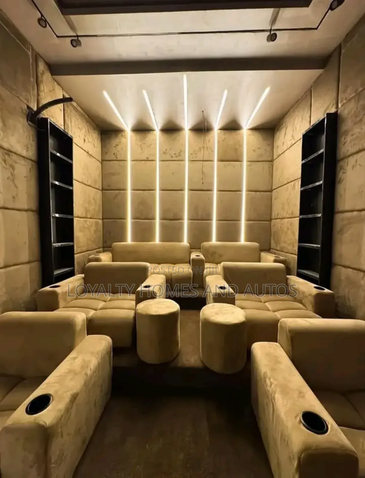 5bdrm Mansion in Osapa london for sale in Osapa london