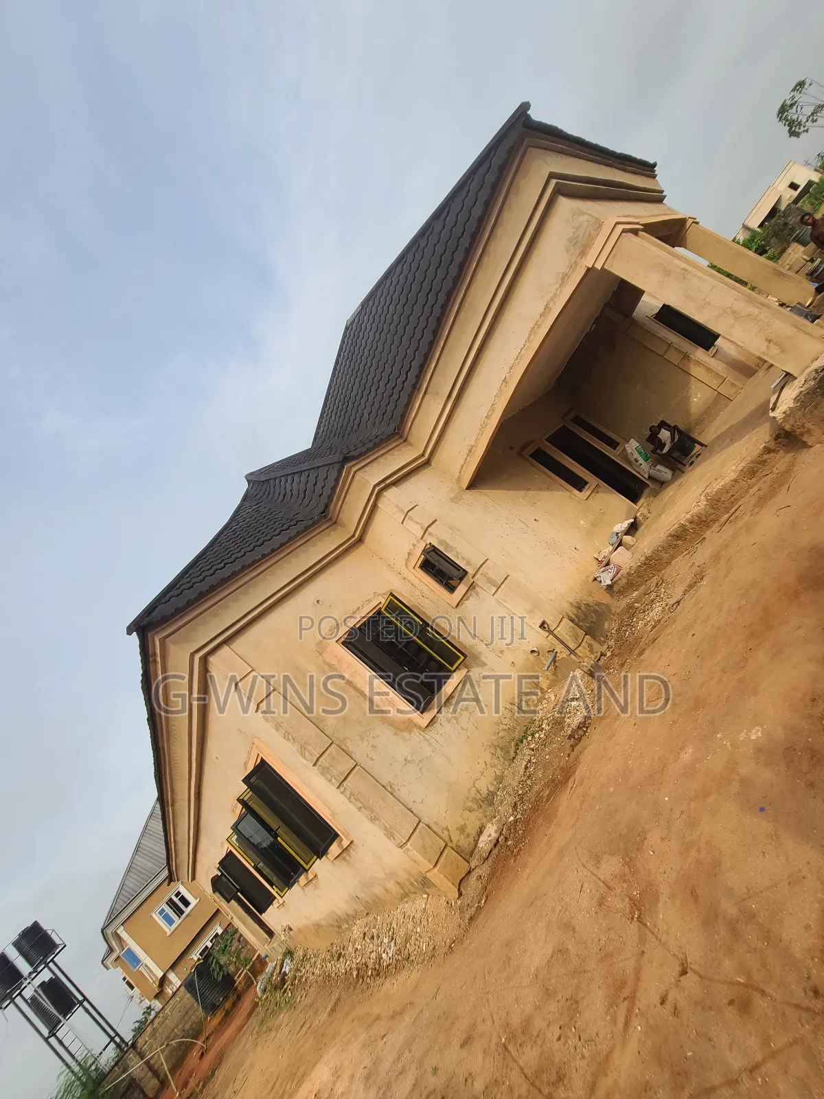 6bdrm Block of Flats in Amagba Community Gra, Benin City for sale in Benin City