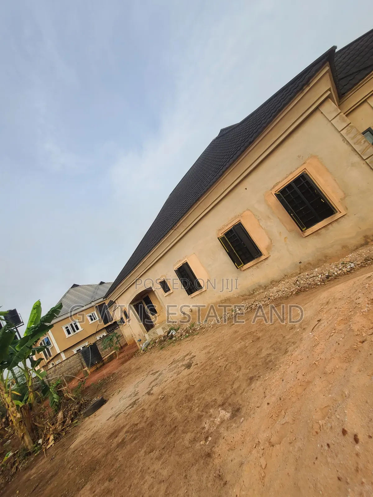 6bdrm Block of Flats in Amagba Community Gra, Benin City for sale in Benin City