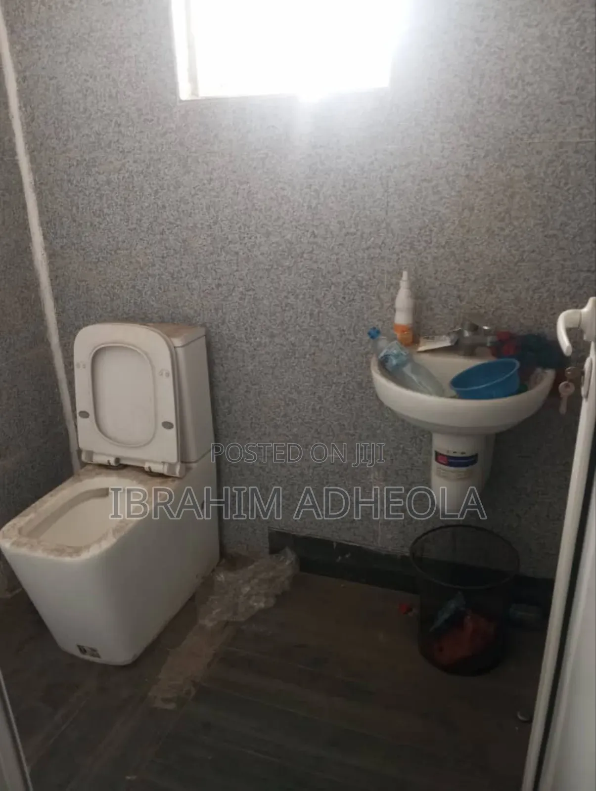 2years Rent Requires in Opebi