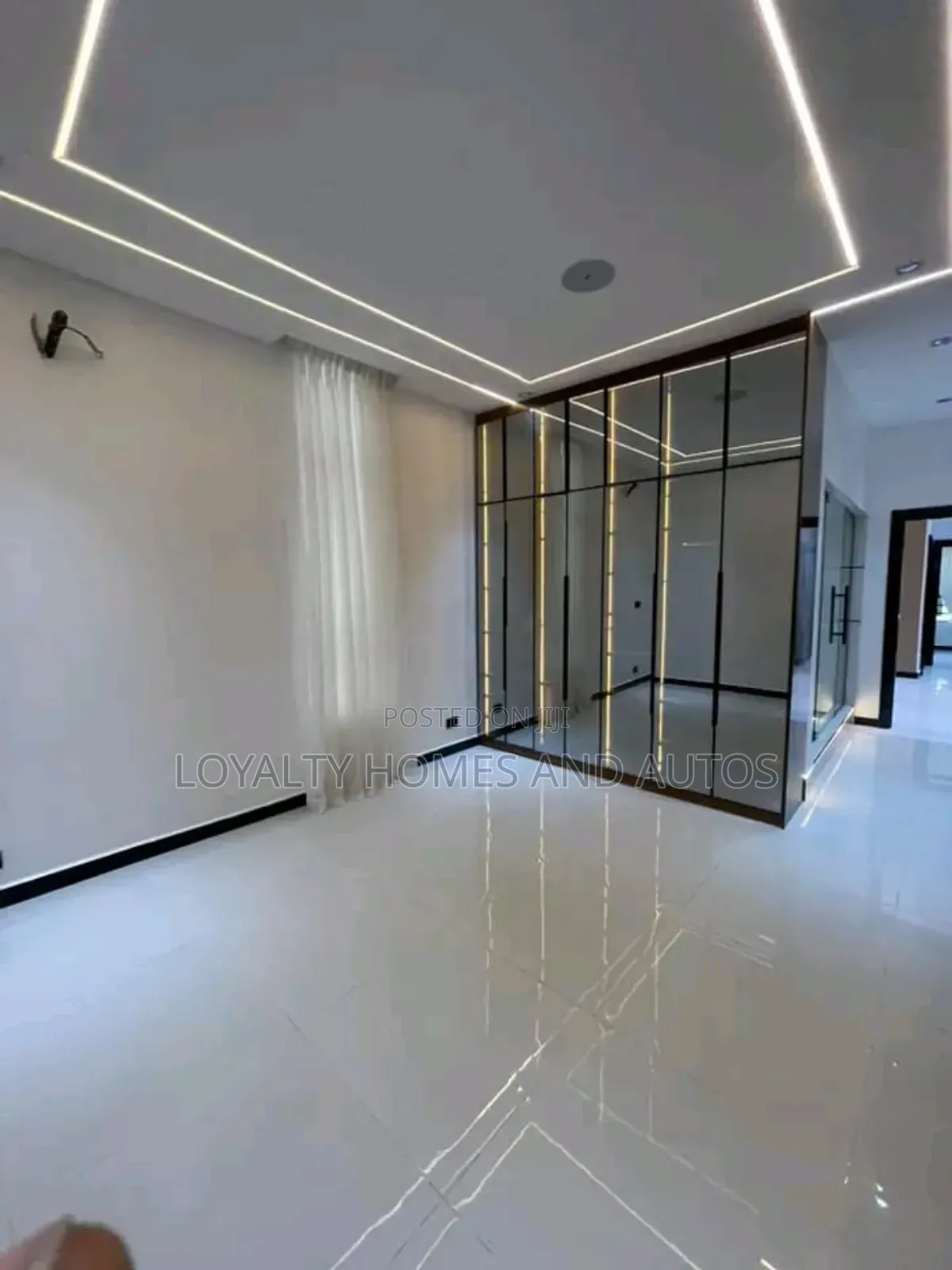 3bdrm Block of Flats in Old Ikoyi for sale in Old Ikoyi