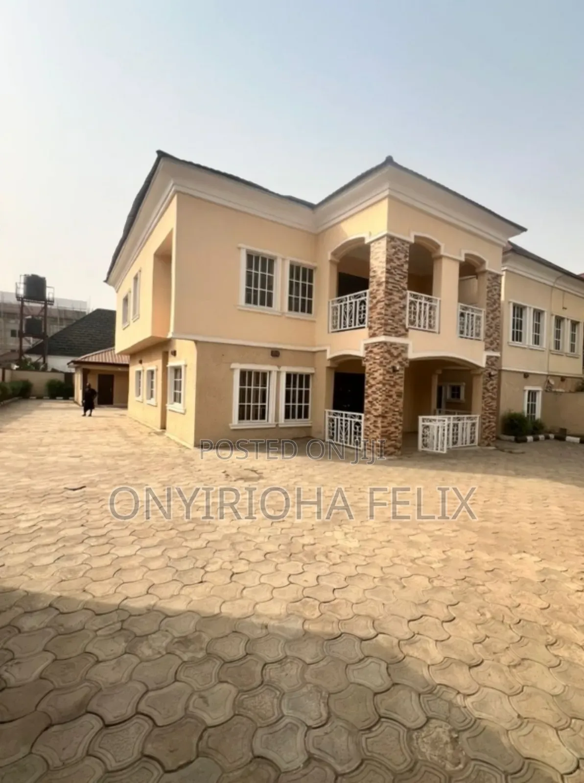 5bedroom Duplex in a Major Road in Gwarinpa