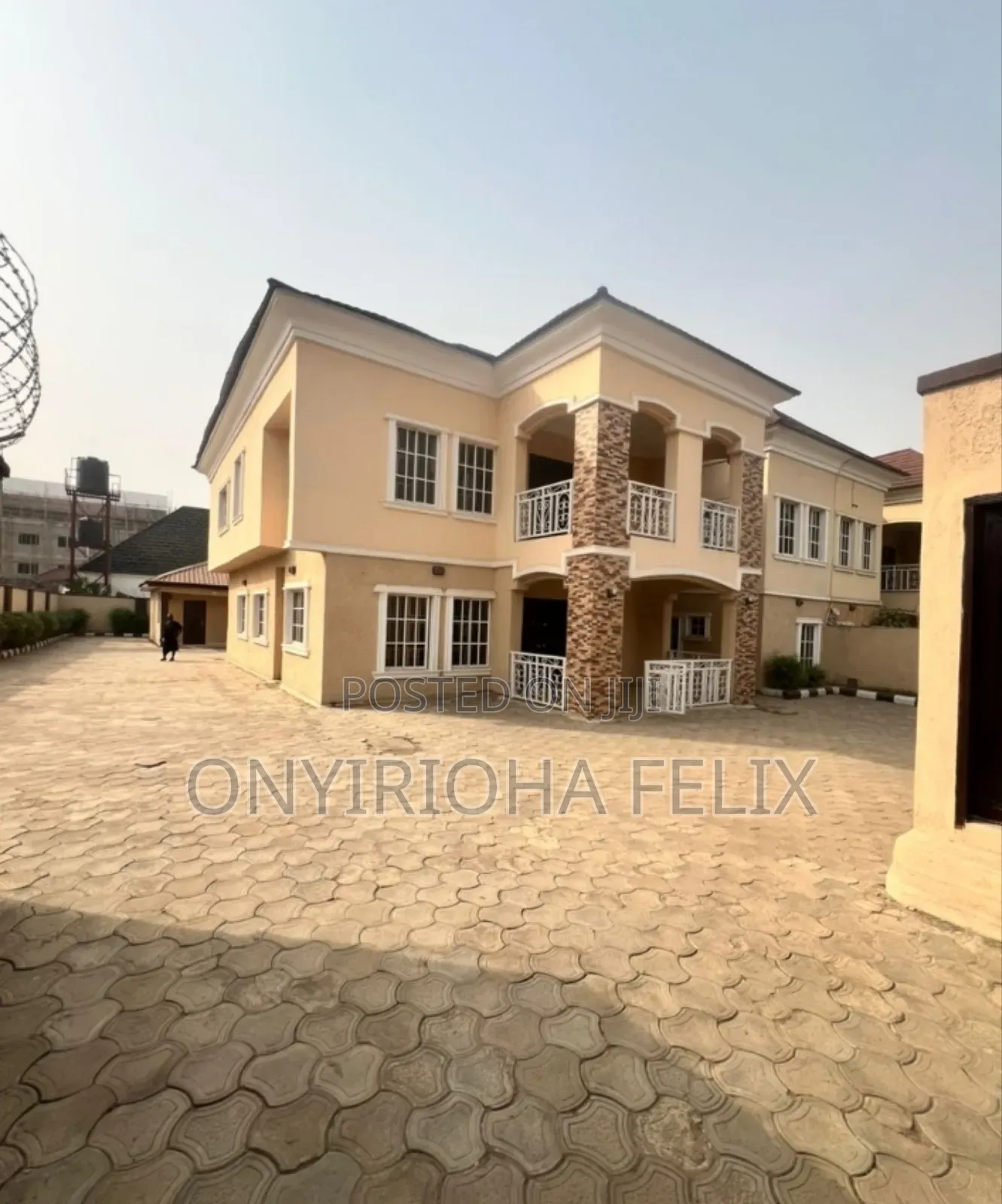 5bedroom Duplex in a Major Road in Gwarinpa