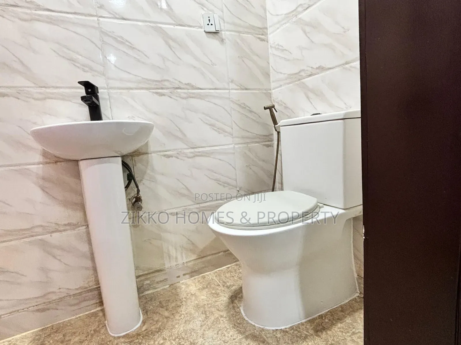 Furnished 3bdrm Townhouse/Terrace in Ikate, Lekki for sale in Lekki