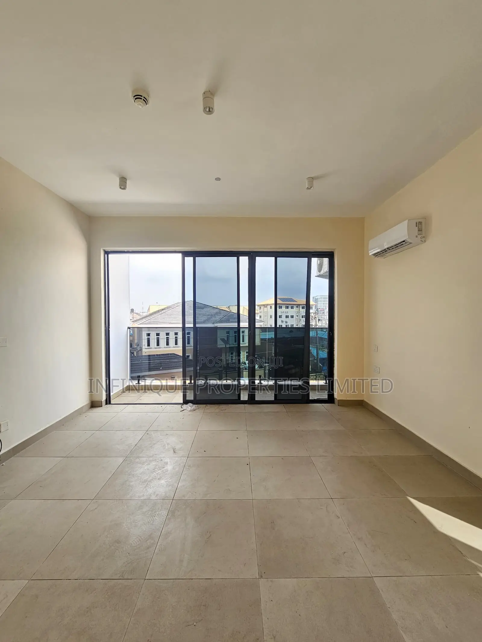 3bdrm Apartment in Lekki Phase 1 for sale in Lekki Phase 1