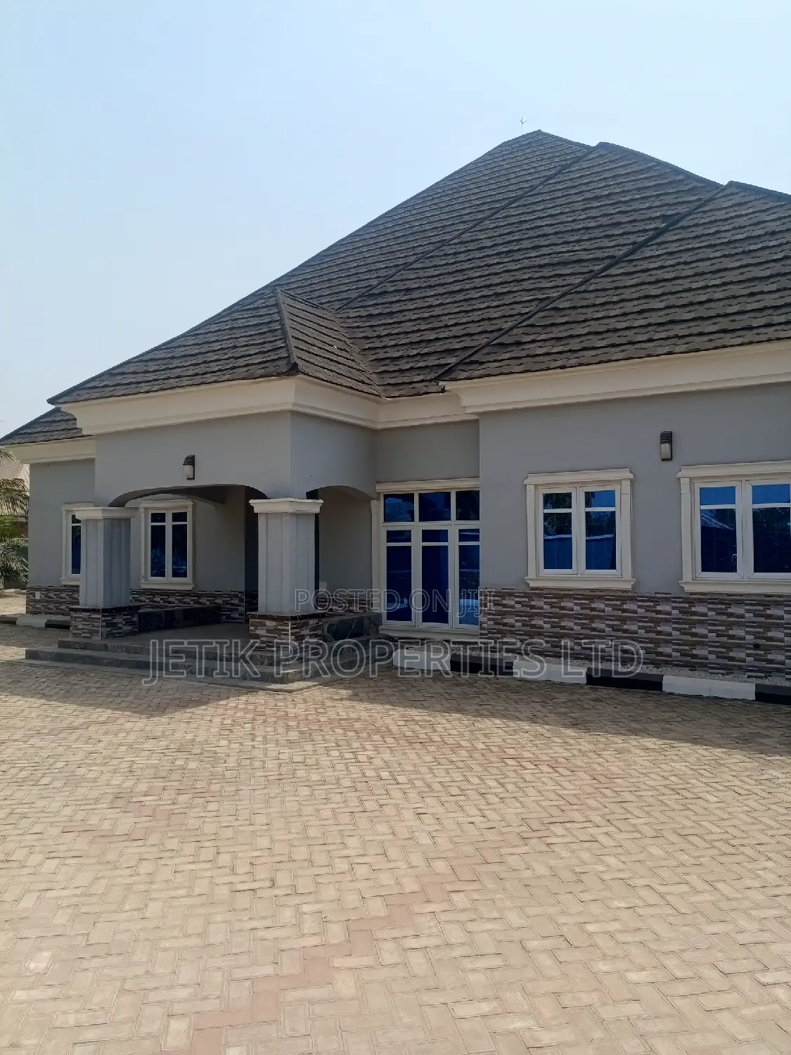 4bdrm Bungalow in Behind Mobil Filling, Makurdi for sale in Makurdi