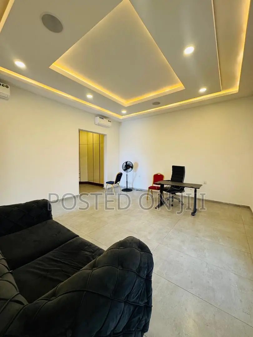 4bdrm Duplex in Admiralty, Lekki Phase 1 for rent in Lekki Phase 1