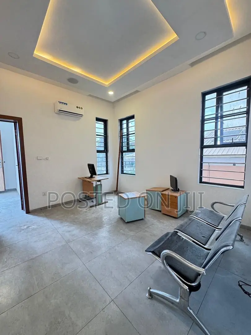 4bdrm Duplex in Admiralty, Lekki Phase 1 for rent in Lekki Phase 1
