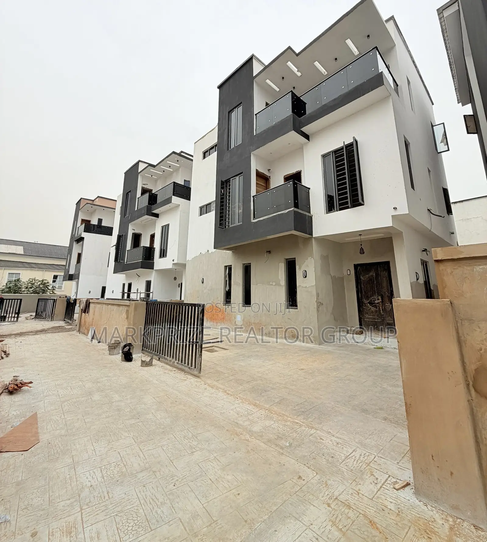 4bdrm Duplex in Magodo Gra Phase 1 for sale in Magodo