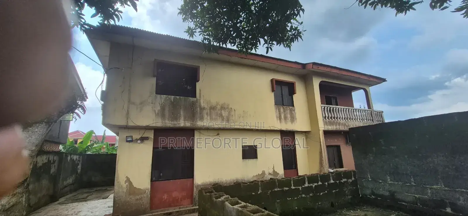 3bdrm Block of Flats in Off Ijegemo Road, Ijegun for sale in Ijegun