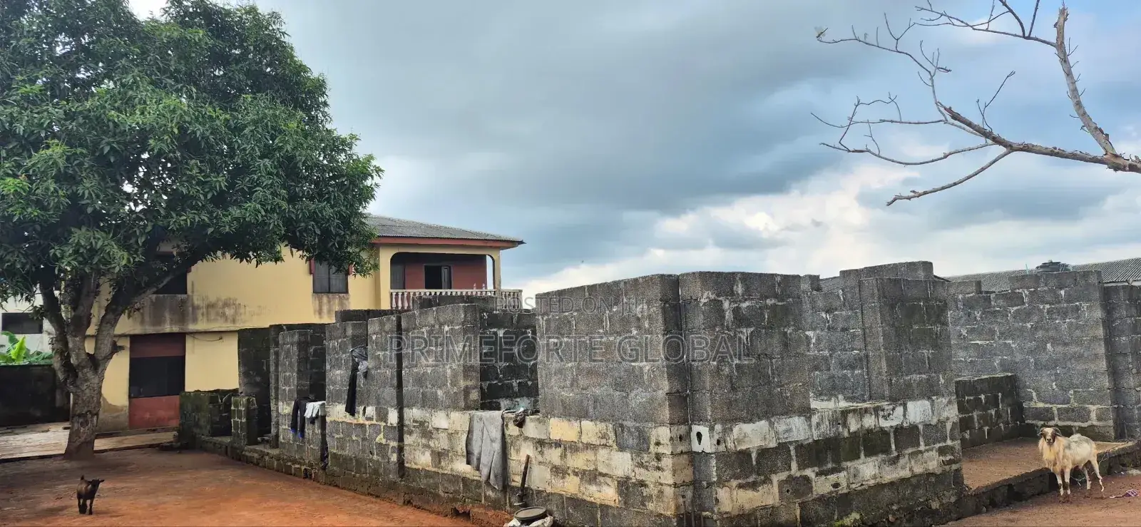 3bdrm Block of Flats in Off Ijegemo Road, Ijegun for sale in Ijegun