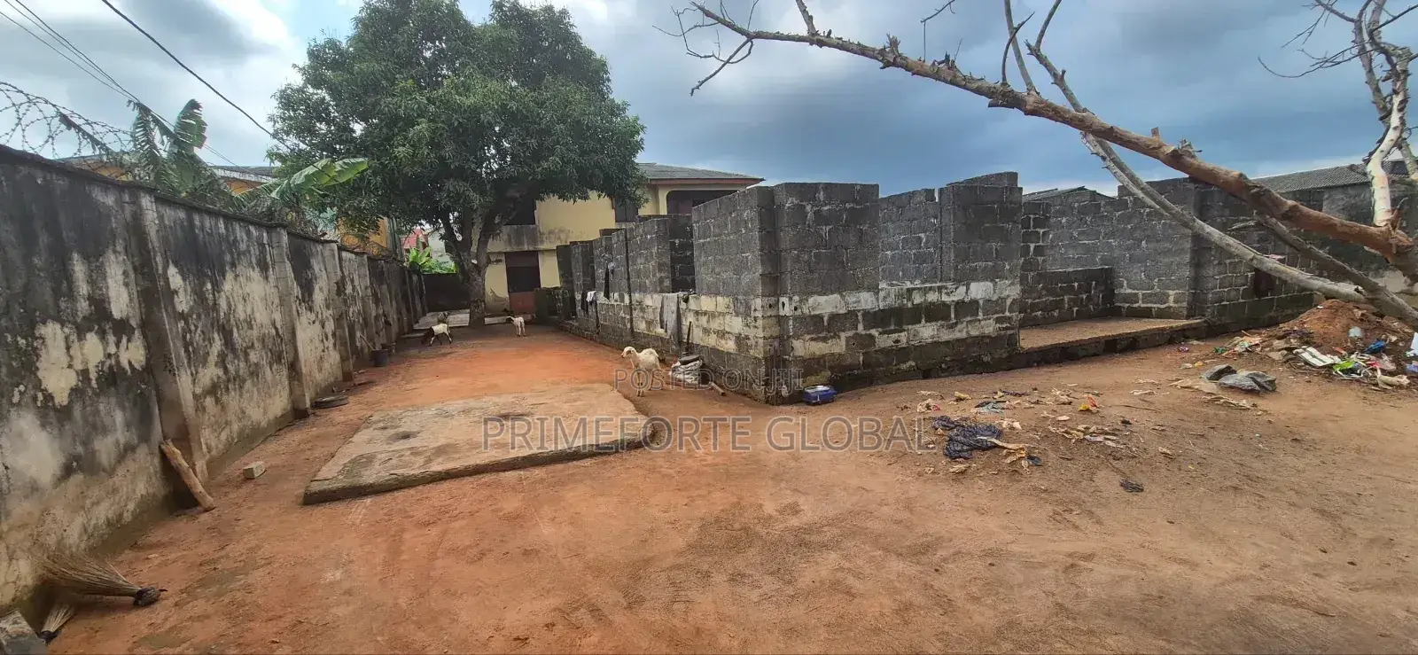 3bdrm Block of Flats in Off Ijegemo Road, Ijegun for sale in Ijegun