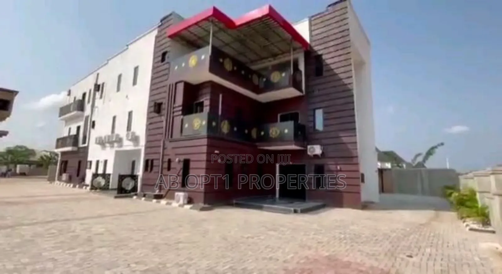 Functional 30 Room's All Ensuite With Morden Facilities for Sale in Benin City