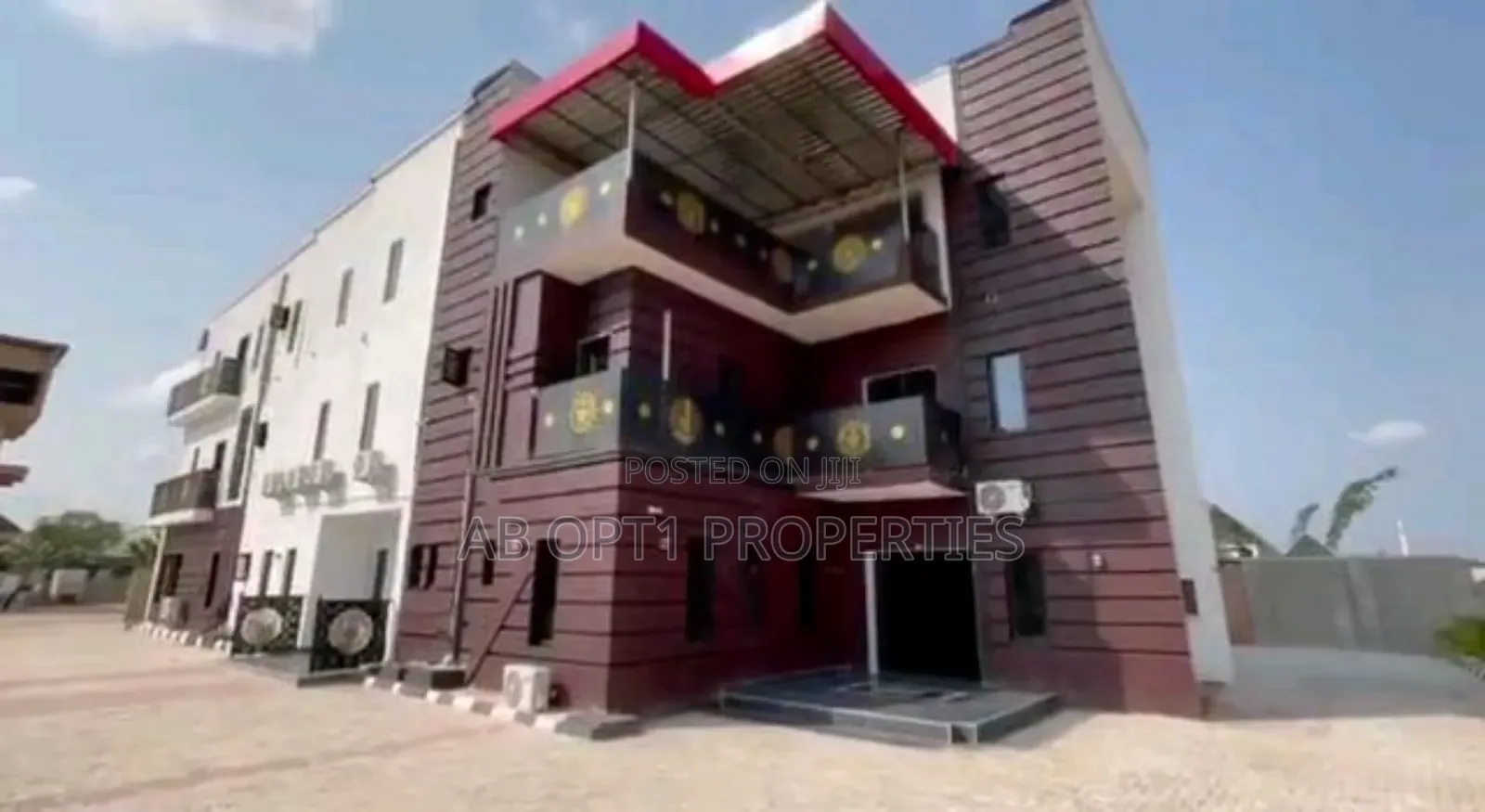 Functional 30 Room's All Ensuite With Morden Facilities for Sale in Benin City