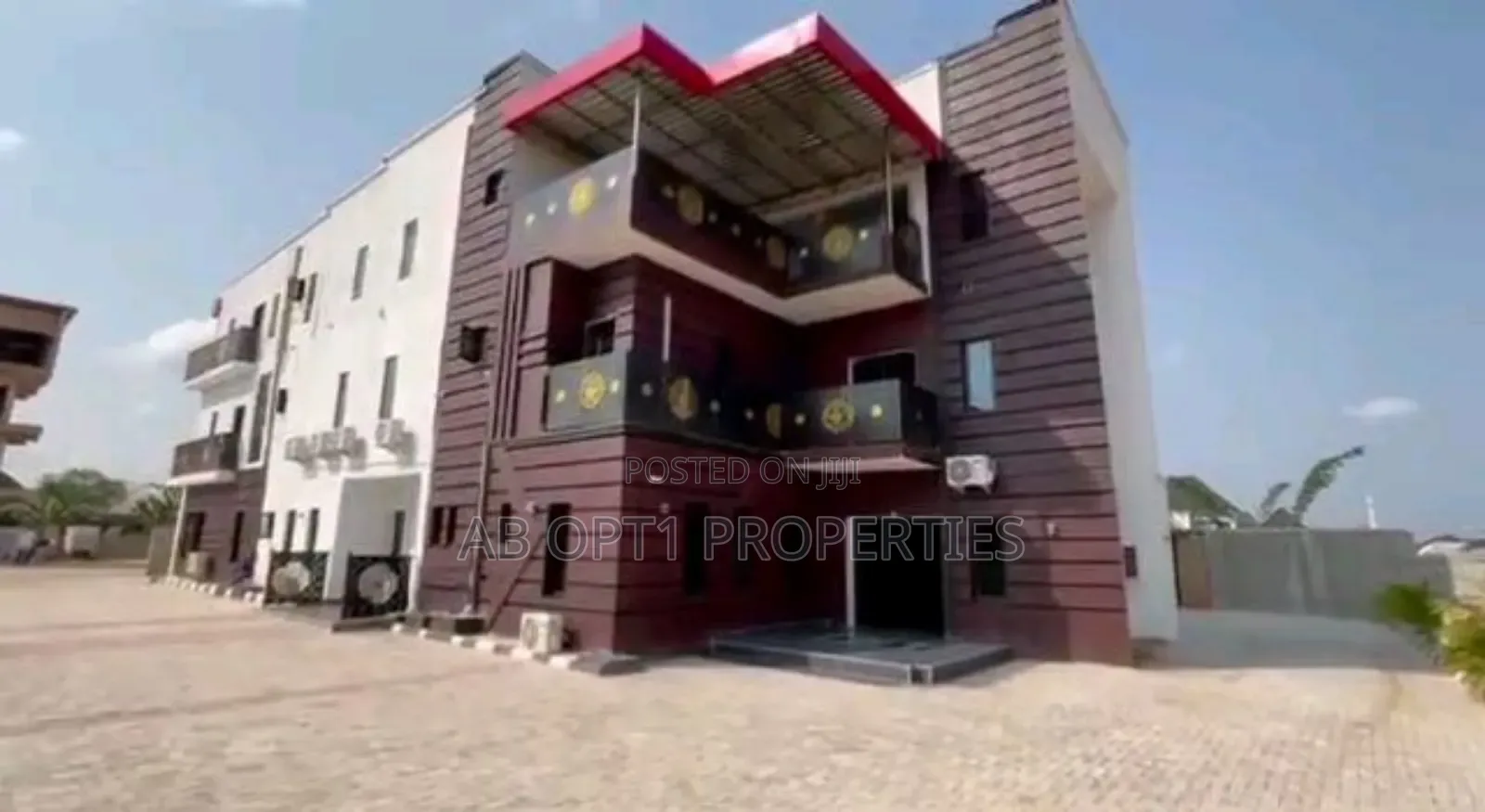 Functional 30 Room's All Ensuite With Morden Facilities for Sale in Benin City
