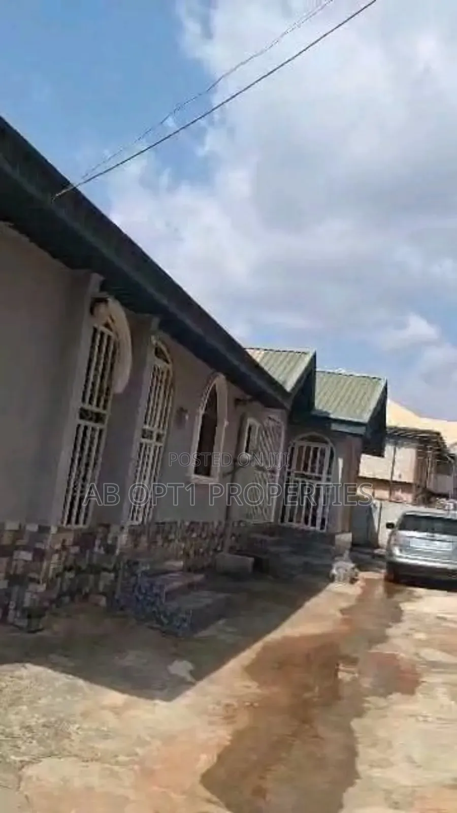 2bdrm Block of Flats in Falanu Off Country, Benin City for sale in Benin City