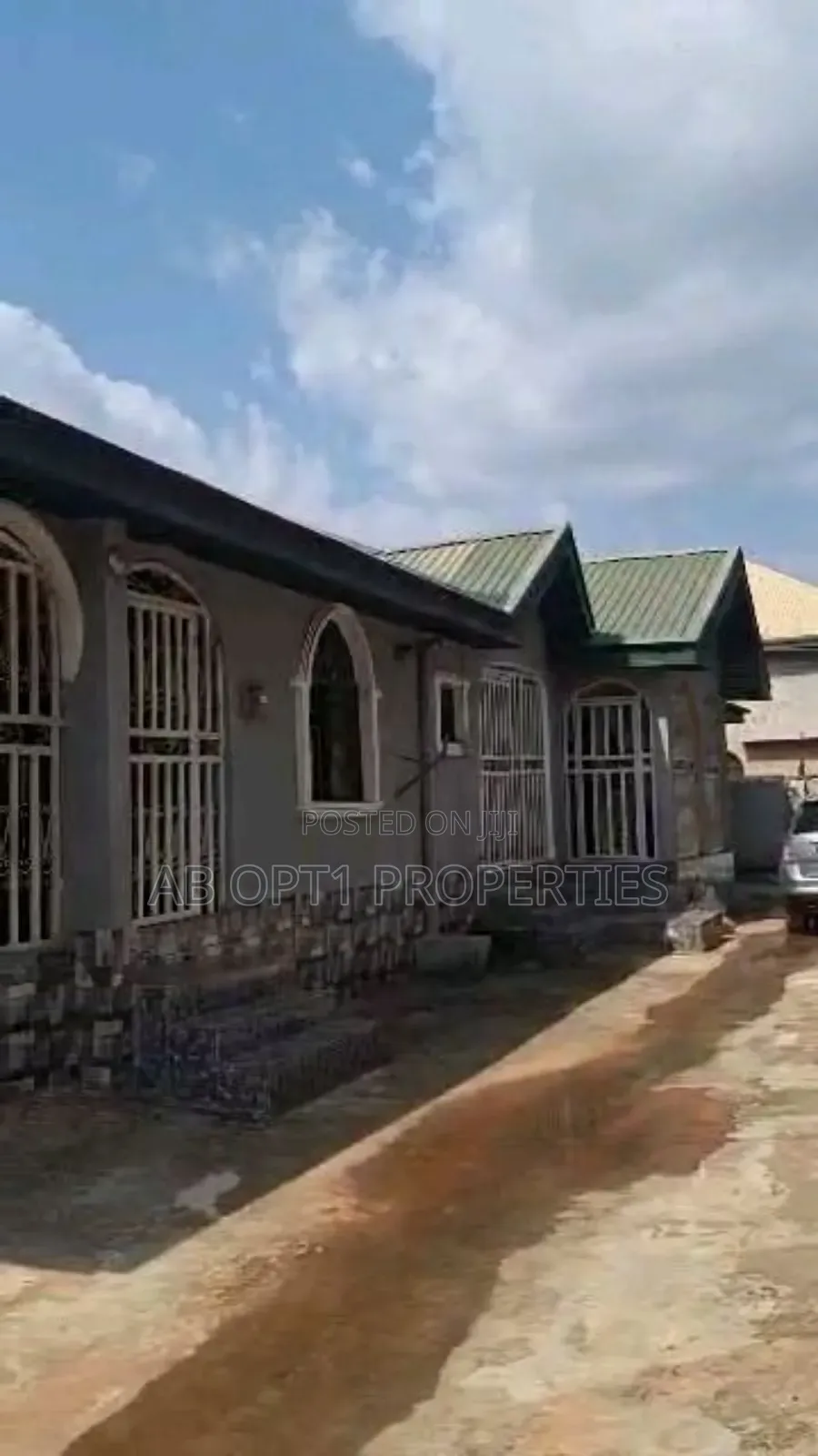 2bdrm Block of Flats in Falanu Off Country, Benin City for sale in Benin City