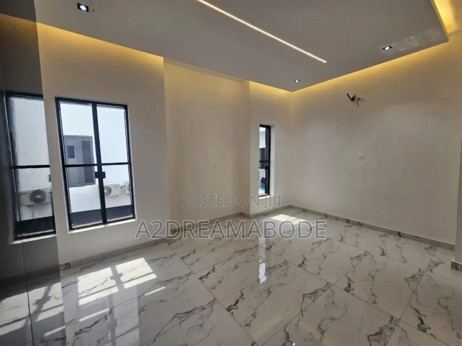 5bdrm Duplex in Magodo Phase 2 for sale in Magodo