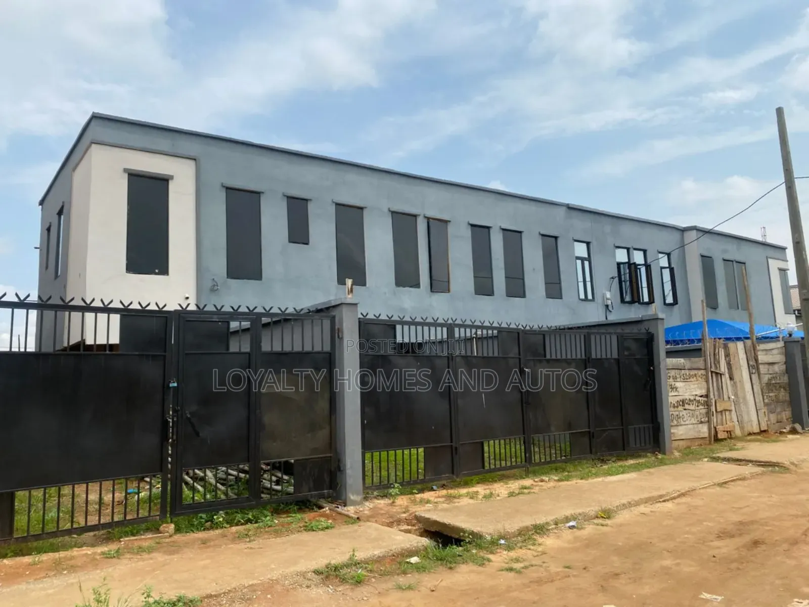 3bdrm Duplex in Ifako-Gbagada for sale in Ifako-Gbagada