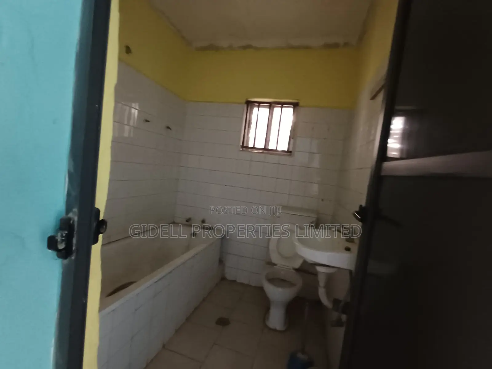 2 Bedroom Flat for Office Use in Wuse 2