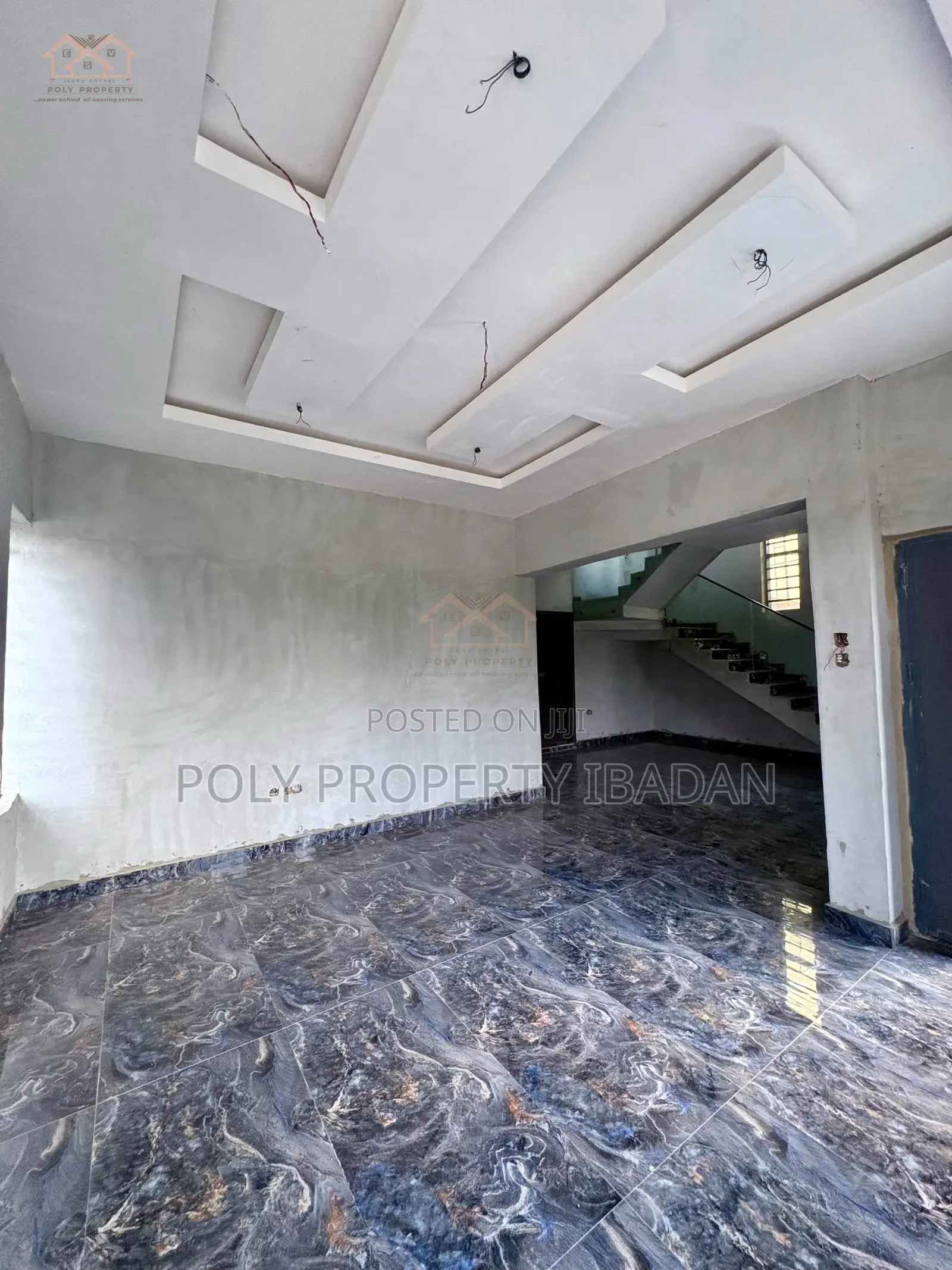 3bdrm Duplex in Chief Lateef Oyelade, Ibadan for sale in Ibadan