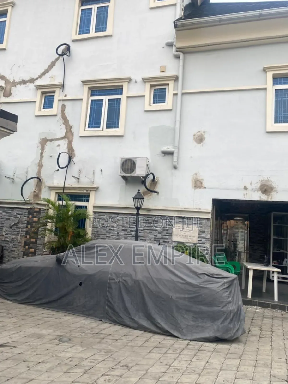 Standard Hotel for Sale in Amuwo Odofin in Amuwo-Odofin