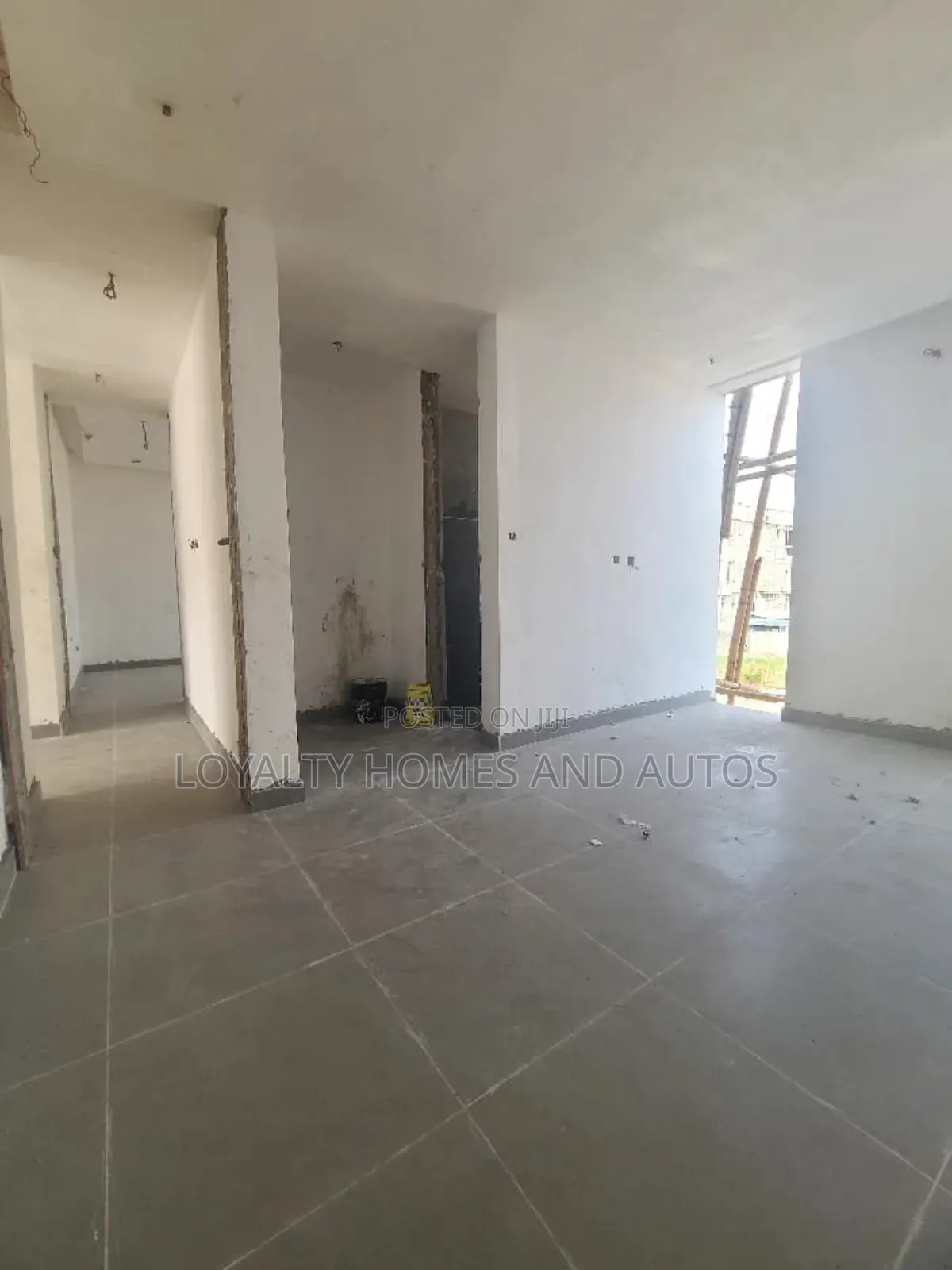 2bdrm Apartment in Nova Court, Chevron for sale in Chevron