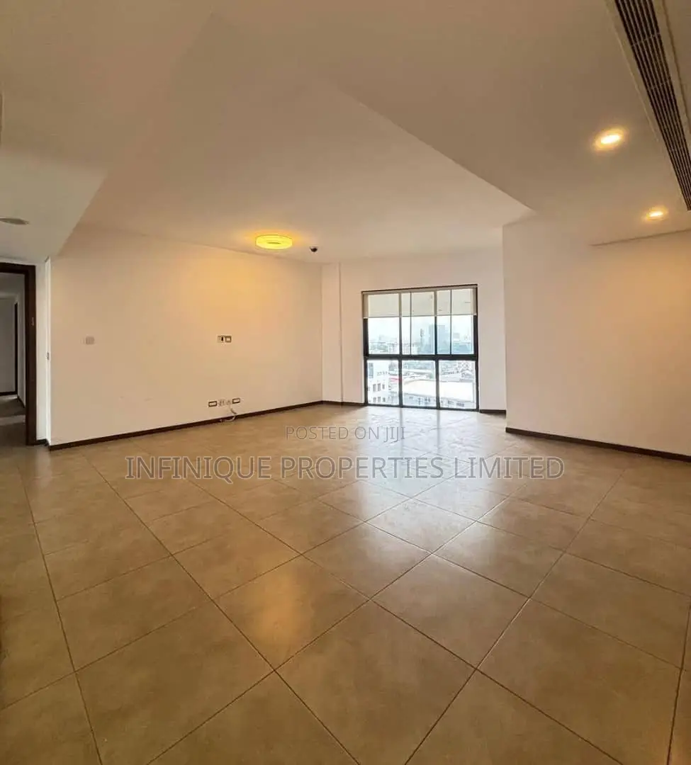 4bdrm Apartment in Adeola Odeku for rent in Adeola Odeku