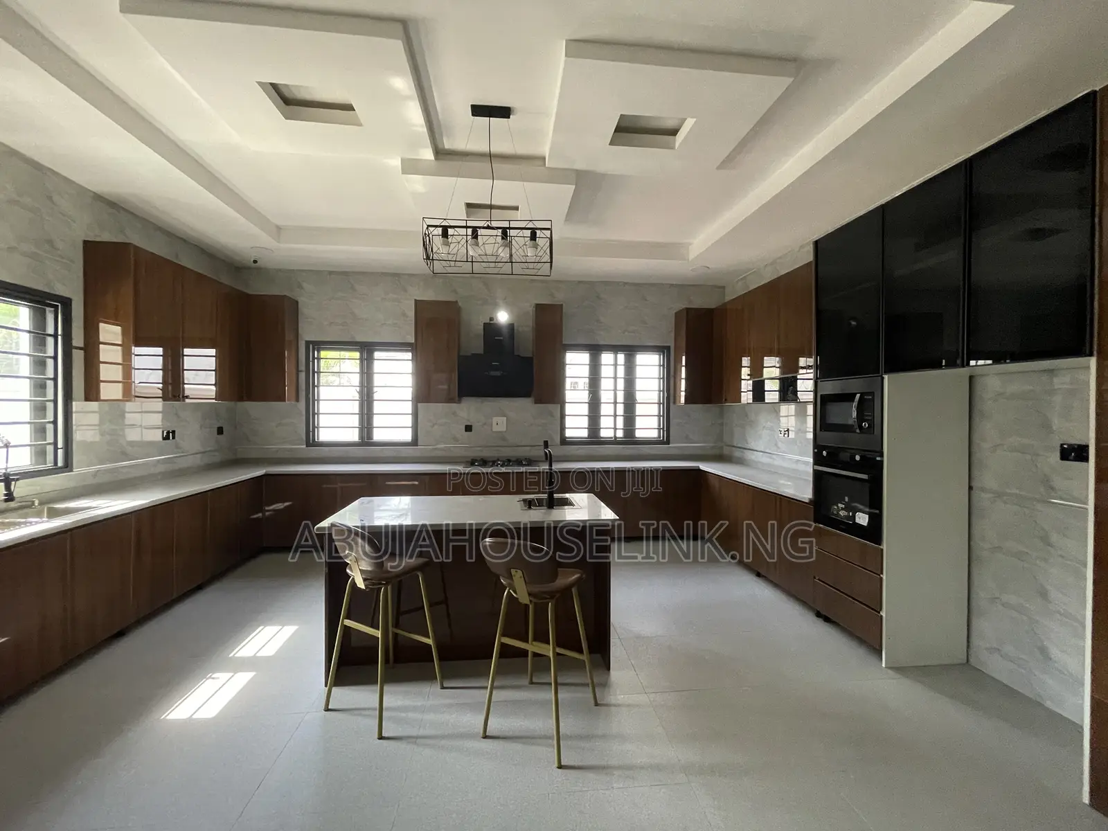 7bdrm Duplex in Efab Metropolis, Karsana for sale in Karsana