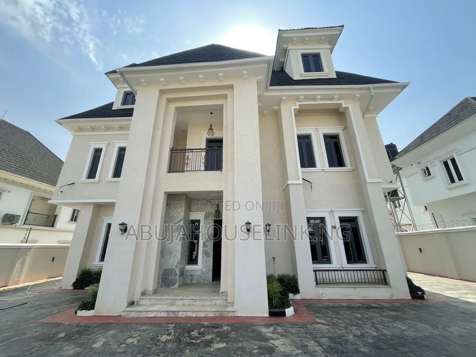 7bdrm Duplex in Efab Metropolis, Karsana for sale in Karsana