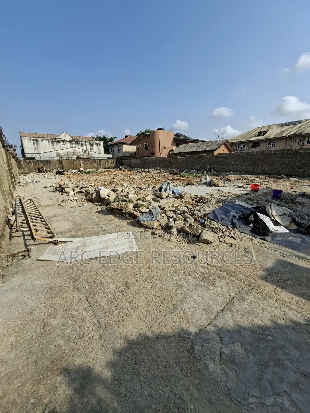 Standard Dry Full Plot of Land in Ago Palace