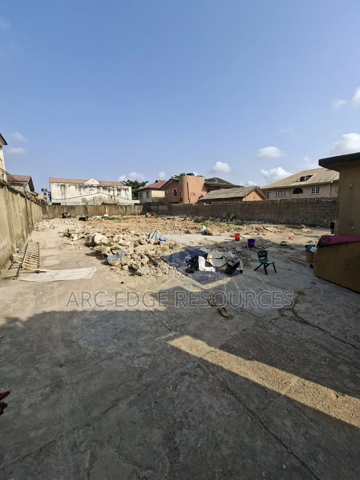 Standard Dry Full Plot of Land in Ago Palace