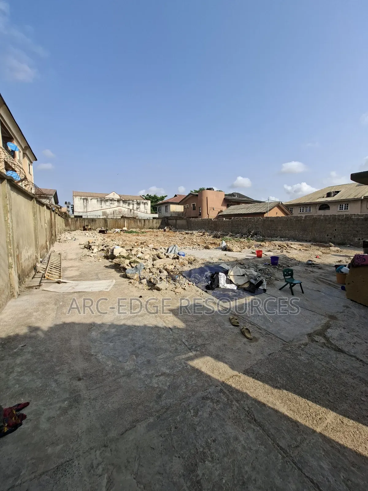 Standard Dry Full Plot of Land in Ago Palace