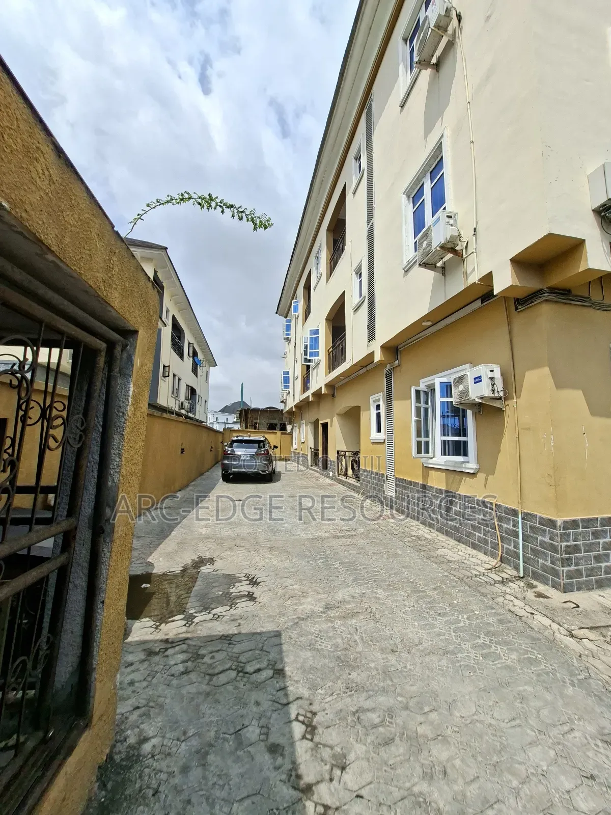 2bdrm Block of Flats in Ago Palace for sale in Ago Palace
