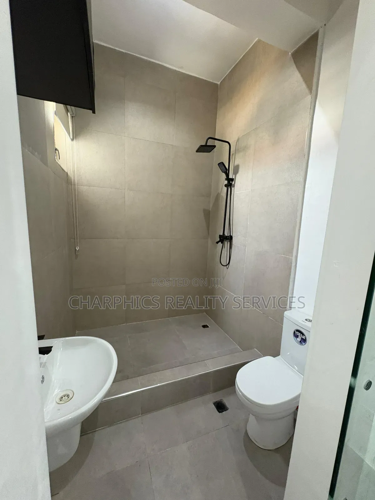 2bdrm Apartment in Ikate for sale in Ikate