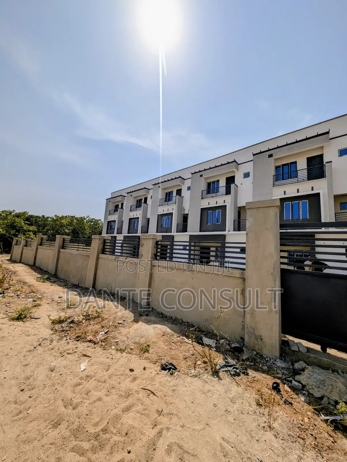 5bdrm Townhouse/Terrace in Gaduwa for sale in Gaduwa