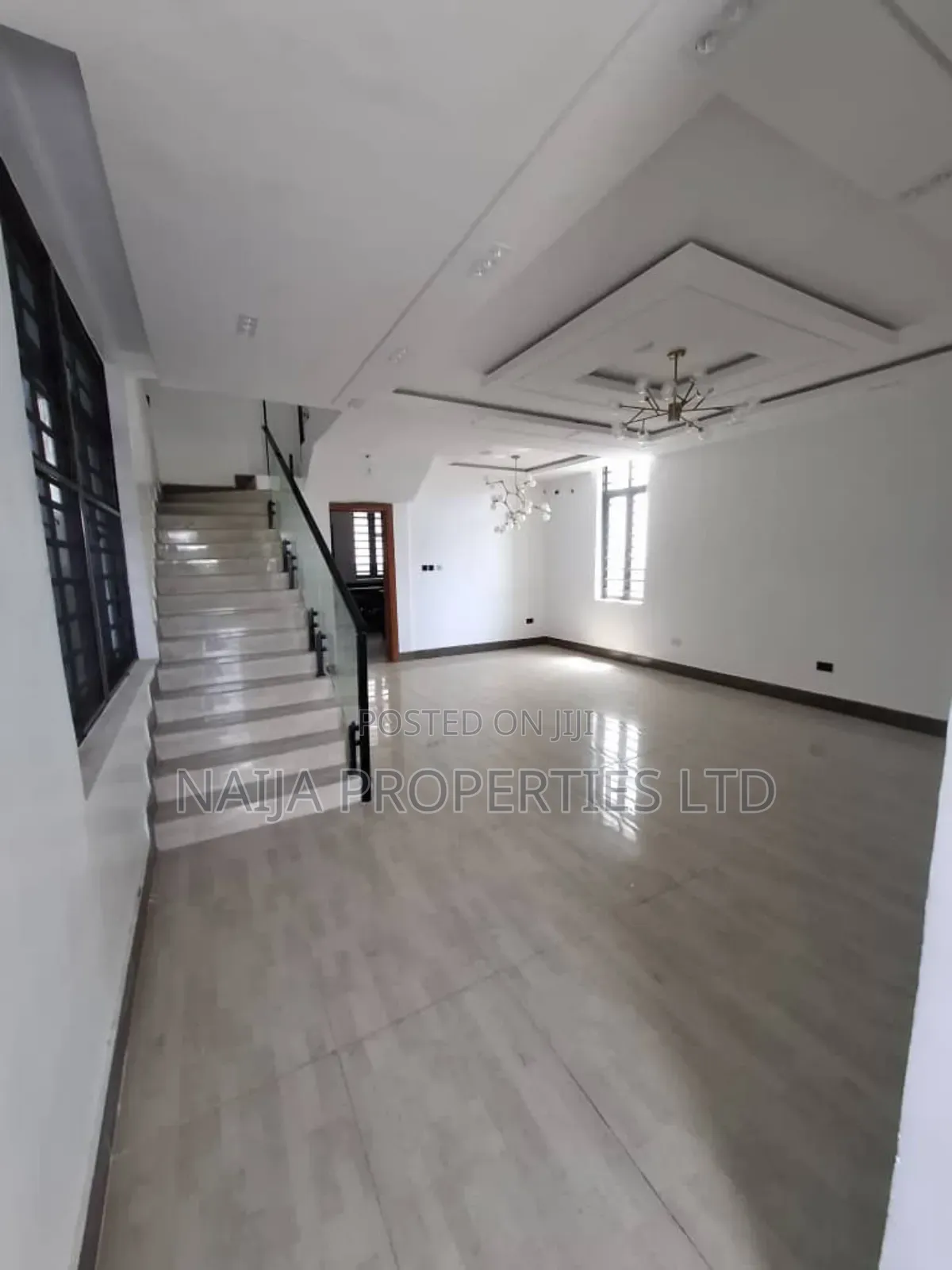 5bdrm Duplex in Lekki Phase 1 for rent in Lekki Phase 1