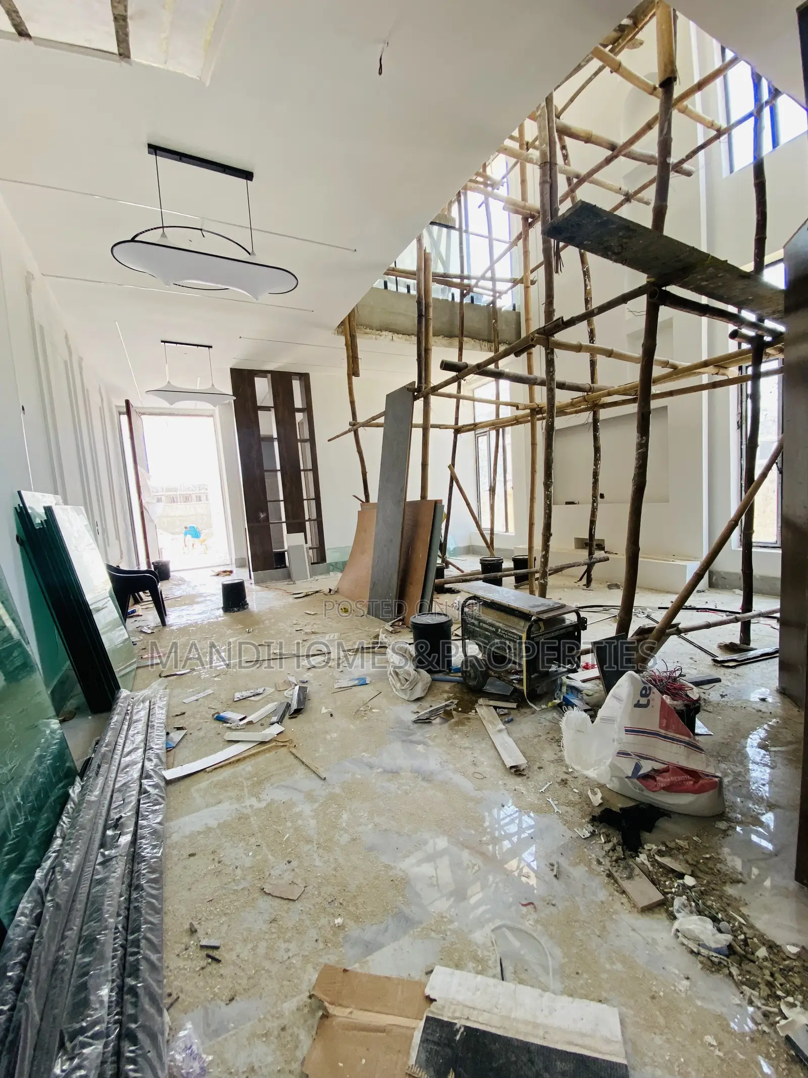 5bdrm Duplex in Lekki Phase 1 for sale in Lekki Phase 1