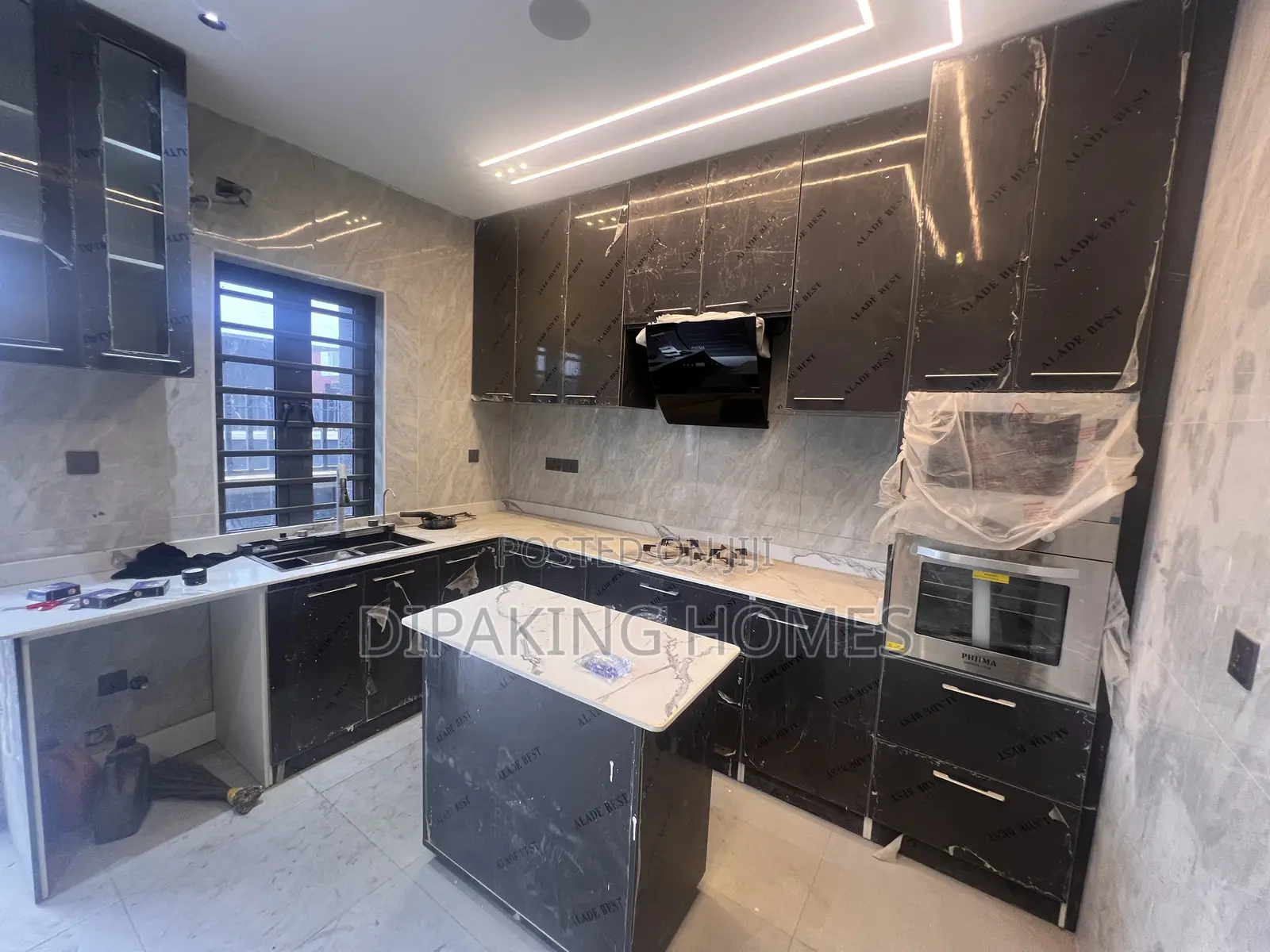Furnished 4bdrm Duplex in Omole Phase 1 for sale in Omole Phase 1